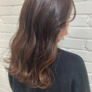 ロング カラー 澤田 しおりのヘアスタイル