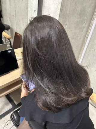 ロング 京谷 宥のヘアスタイル