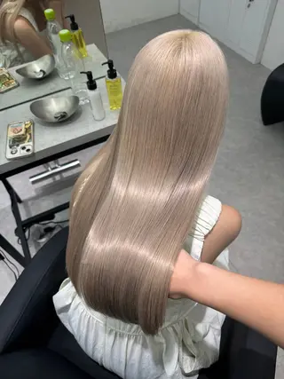 セミロング カラー 🫧盛れハイトーン/ ブリーチ特化🎀サキのヘアスタイル