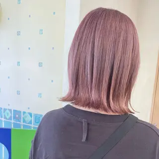 ミディアム カラー yui .のヘアスタイル