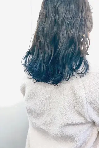 ミディアム カラー 日高 香織のヘアスタイル