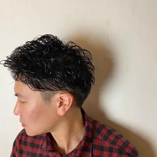 パーマ メンズ ハラ ルイスのヘアスタイル
