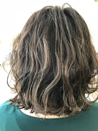 ミディアム 安陪 寛史のヘアスタイル