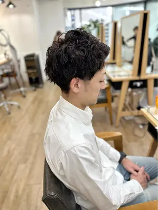 ミディアム カラー パーマ ヘアアレンジ メンズ キッズ ネイル マツエク・マツパ アイブロウ レイヤーカット 🌿透け感カラーのヘアスタイル