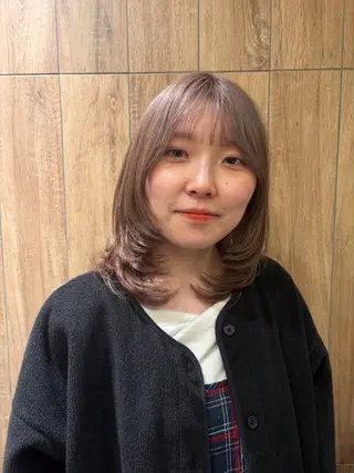 ミディアム カラー cana 札幌レイヤースタイルのヘアスタイル