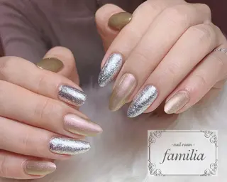 ネイル -nailroom- familiaのネイルデザイン