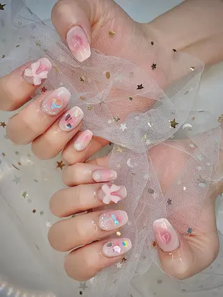 ネイル I-nailロング /ワンホン/キラキラのネイルデザイン