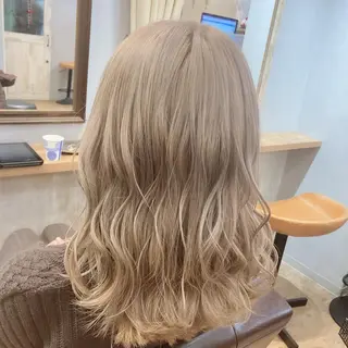 ミディアム KAJI MANAMIのヘアスタイル