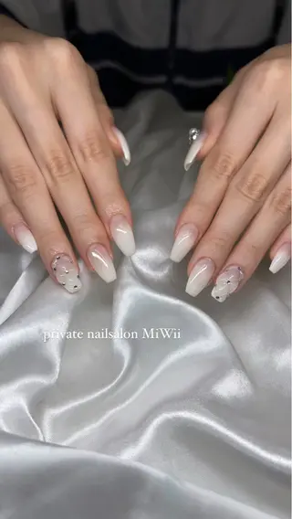 ネイル 𝐧𝐚𝐢𝐥 𝐌𝐢𝐖𝐢𝐢のネイルデザイン