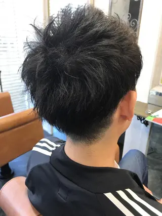 ショート カラー パーマ メンズ イシイ リョウヘイのヘアスタイル