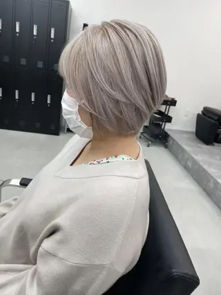 ミディアム カラー パーマ ヘアアレンジ ネイル マツエク・マツパ アイブロウ カラー特化サロン大阪 ルービック江坂/新城のヘアスタイル