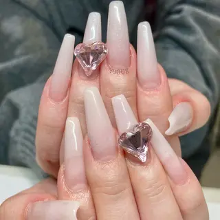 ネイル VOGUE ×SWANのネイルデザイン