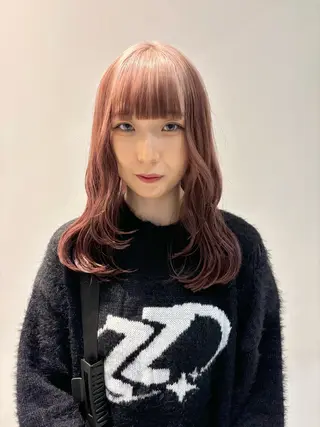 セミロング カラー くさかみさき🌼暖色 /耳つぼ/オタク🌼のヘアスタイル