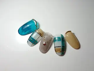 ネイル 下妻ネイルサロン/ 持ちの良いネイルのネイルデザイン