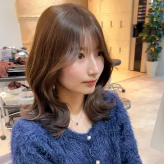 ミディアム カラー モテ髪×トレンド💕 小顔レイヤー 金井のヘアスタイル