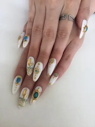 ネイル 💎🐰 saki. m 🐰💎のネイルデザイン