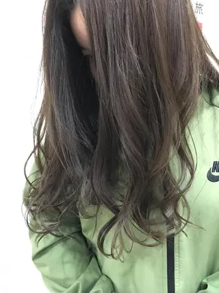 ロング カラー 白髪ぼかしハイライト 柳川拓哉のヘアスタイル