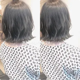 ミディアム misaki🎀 まろみ透け感カラーのヘアスタイル