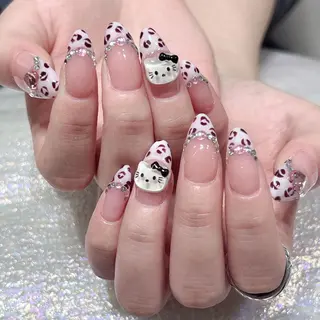 ネイル Queens 榊 まおのネイルデザイン