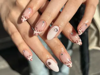 ネイル Queen所属・伊藤 梨恋のネイルデザイン