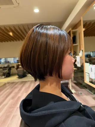 ショート AIRFLOW WITH THE GARDEN所属・横野 朱音のヘアスタイル