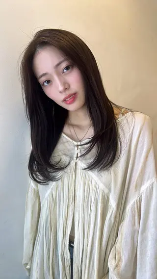 ロング 高山沙来/ストレート パーマ特化/縮毛矯正のヘアスタイル