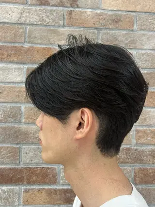 ミディアム パーマ メンズ 毛流れ 癖毛カット/ 英山明未のヘアスタイル