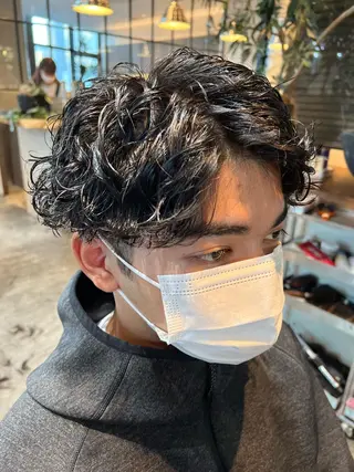 ショート パーマ メンズ 波巻きスパイラルパー マ/シャドウパーマ駿のヘアスタイル