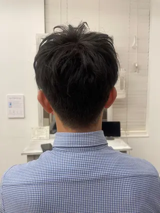 メンズ 頭から整える美容師 松田のヘアスタイル