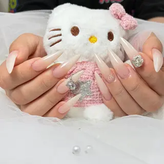 ネイル YURI NAILのネイルデザイン