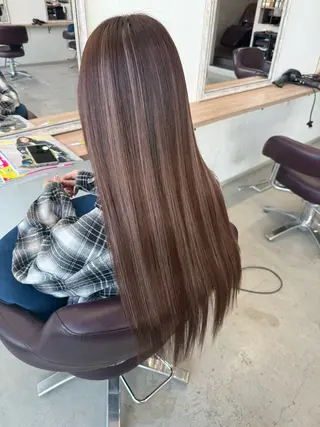 ロング 志賀 美沙のヘアスタイル