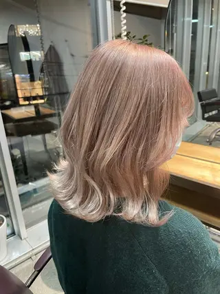 セミロング カラー ヘアアレンジ 🌹TikTok４万 ﾌｫﾛﾜｰ🌹AKIのヘアスタイル