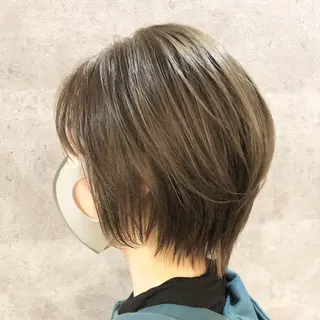 ショート カラー 髪質改善で 憧れの潤艶美髪にのヘアスタイル