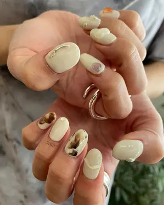 ネイル kiii.__ ✴︎*のネイルデザイン