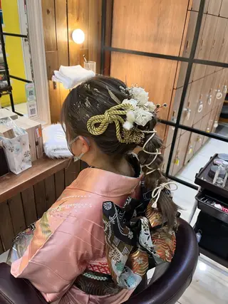 ロング カラー らいむ/レイヤー/ /イヤリングカラーのヘアスタイル