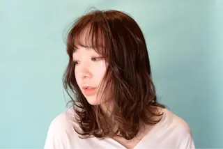 ミディアム カラー 似合わせカットカラー 🌿つじおかるみのヘアスタイル