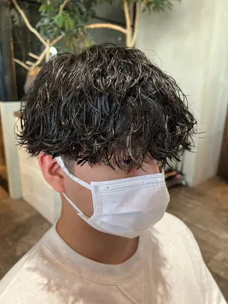 ショート パーマ メンズ 波巻きスパイラルパー マ/シャドウパーマ駿のヘアスタイル