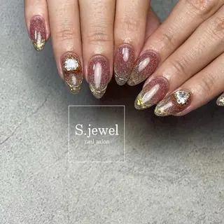 ネイル S. JEWELのネイルデザイン