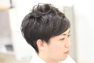 ショート パーマ メンズ 矢島 真樹のヘアスタイル