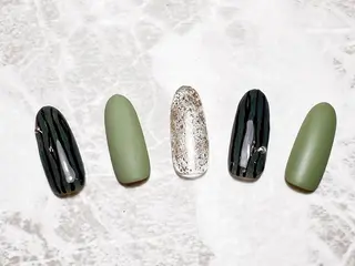 ネイル マジックミラー所属・マジック ミラーのネイルデザイン