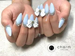 ネイル ネイルルーム チャームのネイルデザイン