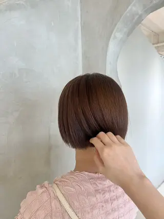 ショート 切りっぱなしボブ/ 艶カラー/綾莉のヘアスタイル