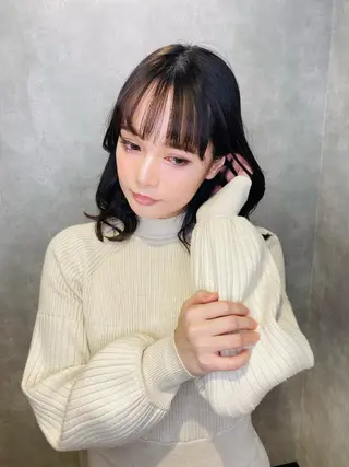 ミディアム 美髪/髪質改善 縮毛矯正/透けカラーのヘアスタイル