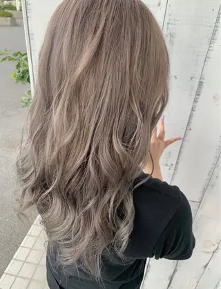 ロング カラー 金井愛華 【monolith】のヘアスタイル