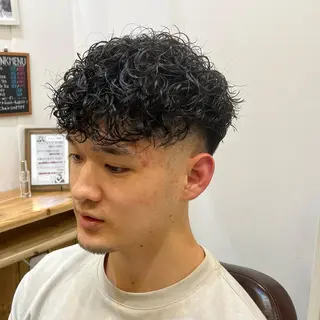 ショート パーマ Naya Takumaのヘアスタイル