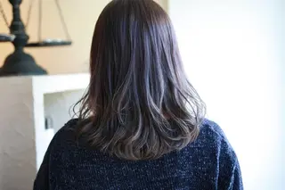 セミロング 新生活応援★半額/ 25歳以下　“内間”のヘアスタイル