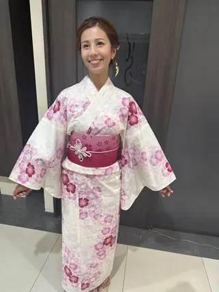 レイヤー 艶々カラーのヘアスタイル