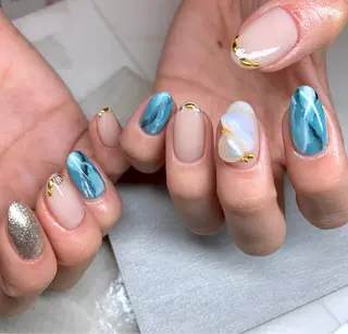 ネイル repos~ルポ~所属・里見 麗のネイルデザイン