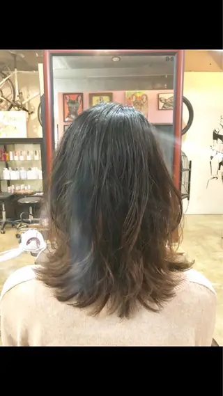 ミディアム パーマ ISUTA　中村 翔のヘアスタイル