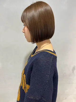 ショート カラー 地毛風ストレート ミニボブ🌷江梨🍎のヘアスタイル